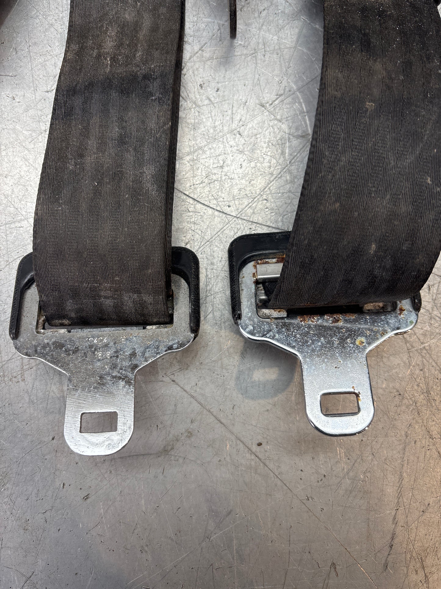 Used Porsche 924/944 rear 2 point static seat belt 477857795 used