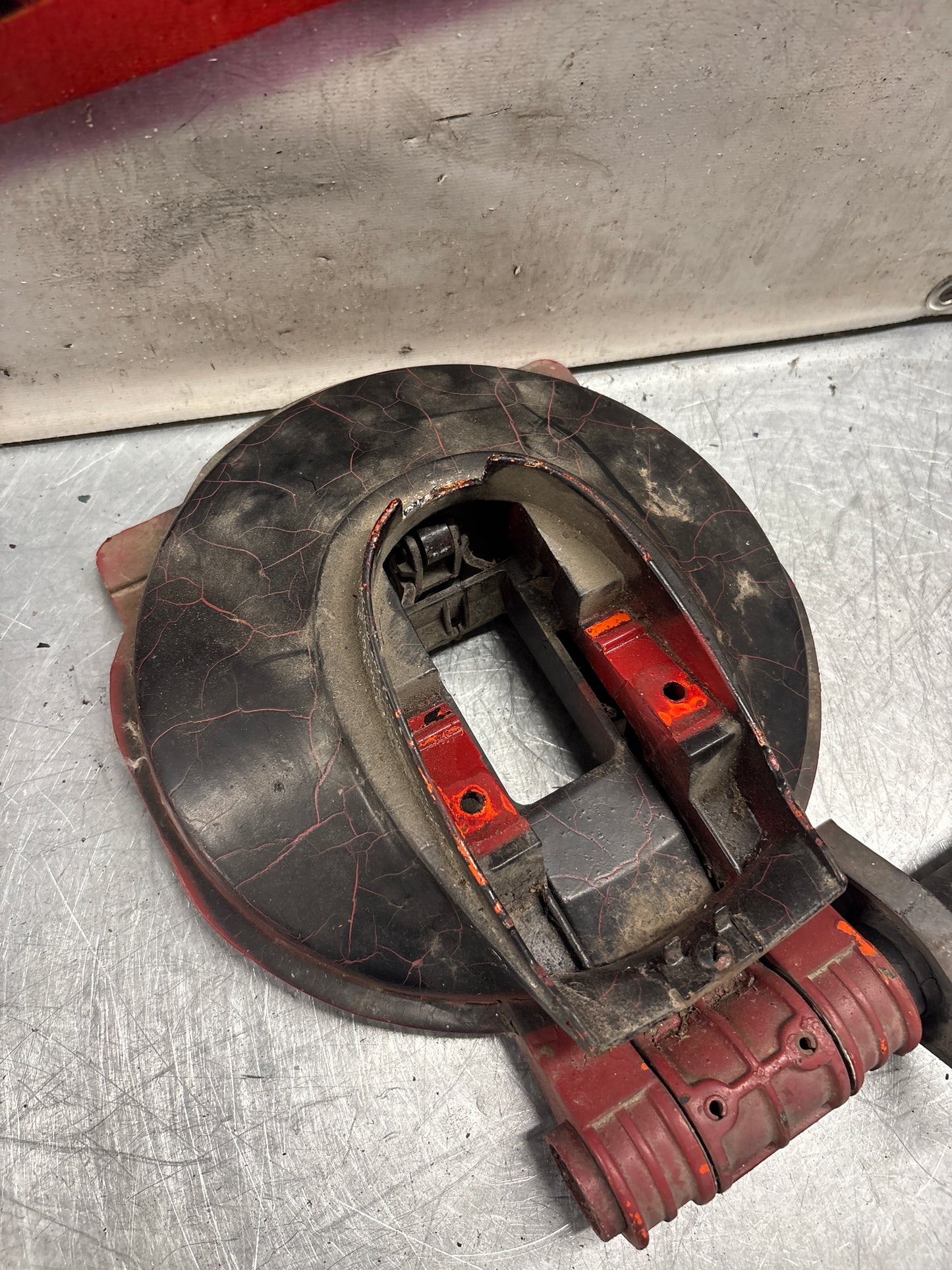 Porsche 928 left headlight swivel frame 92875024902 92875024302 used