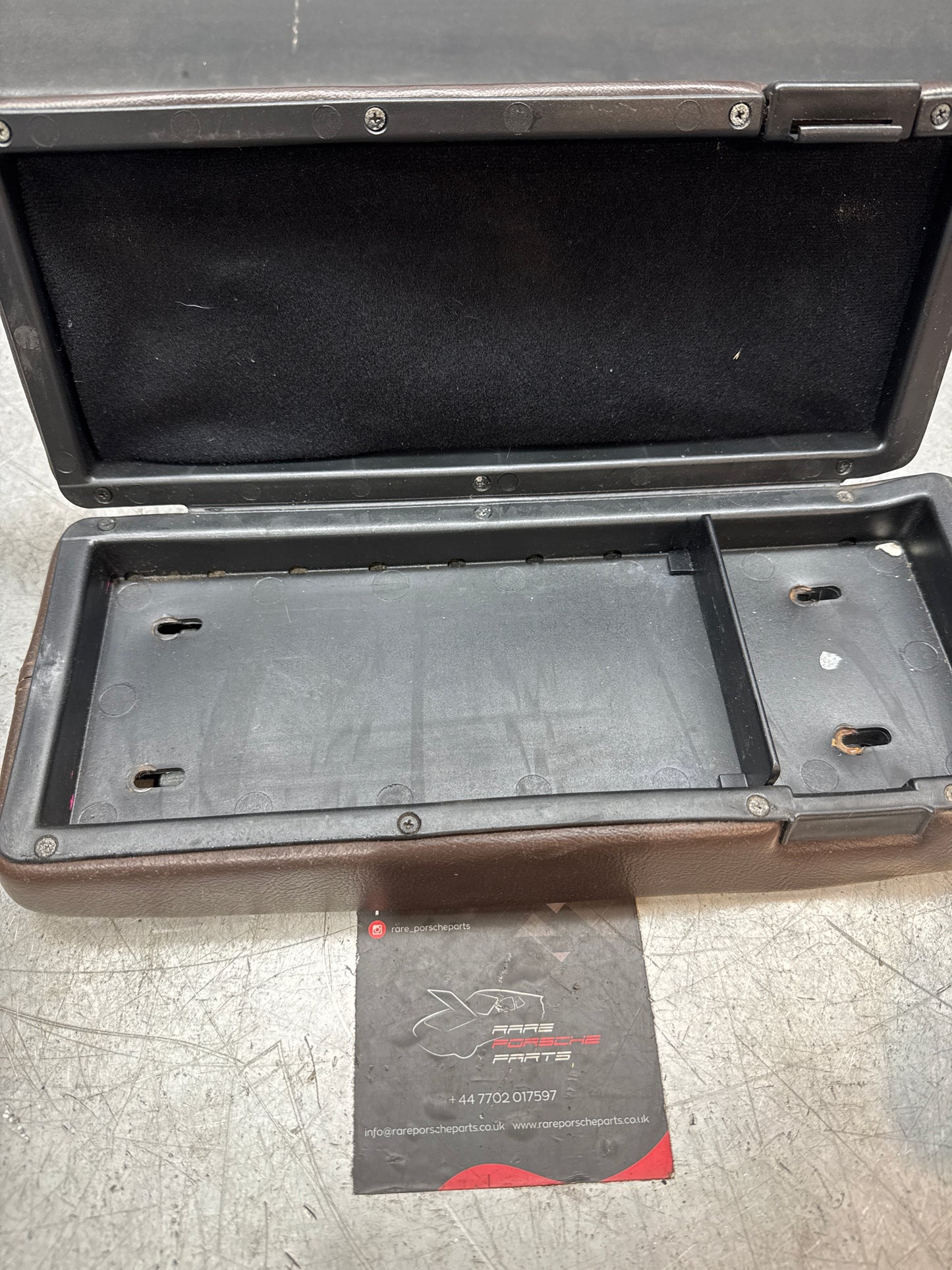 Porsche 944 924 centre console arm rest cassette brown. 478857059 spares or repair RHD