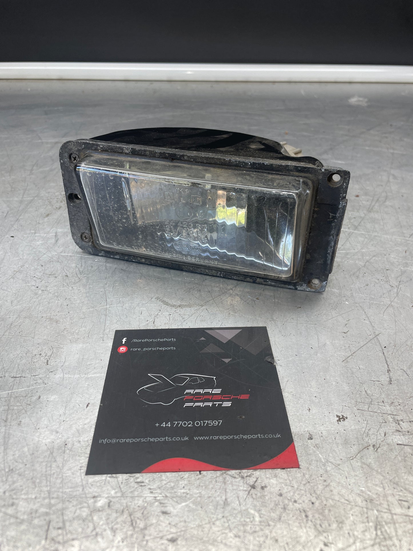 Porsche 924 Front left driving light, Used 24420R7 / 21630R7 / 24420R8