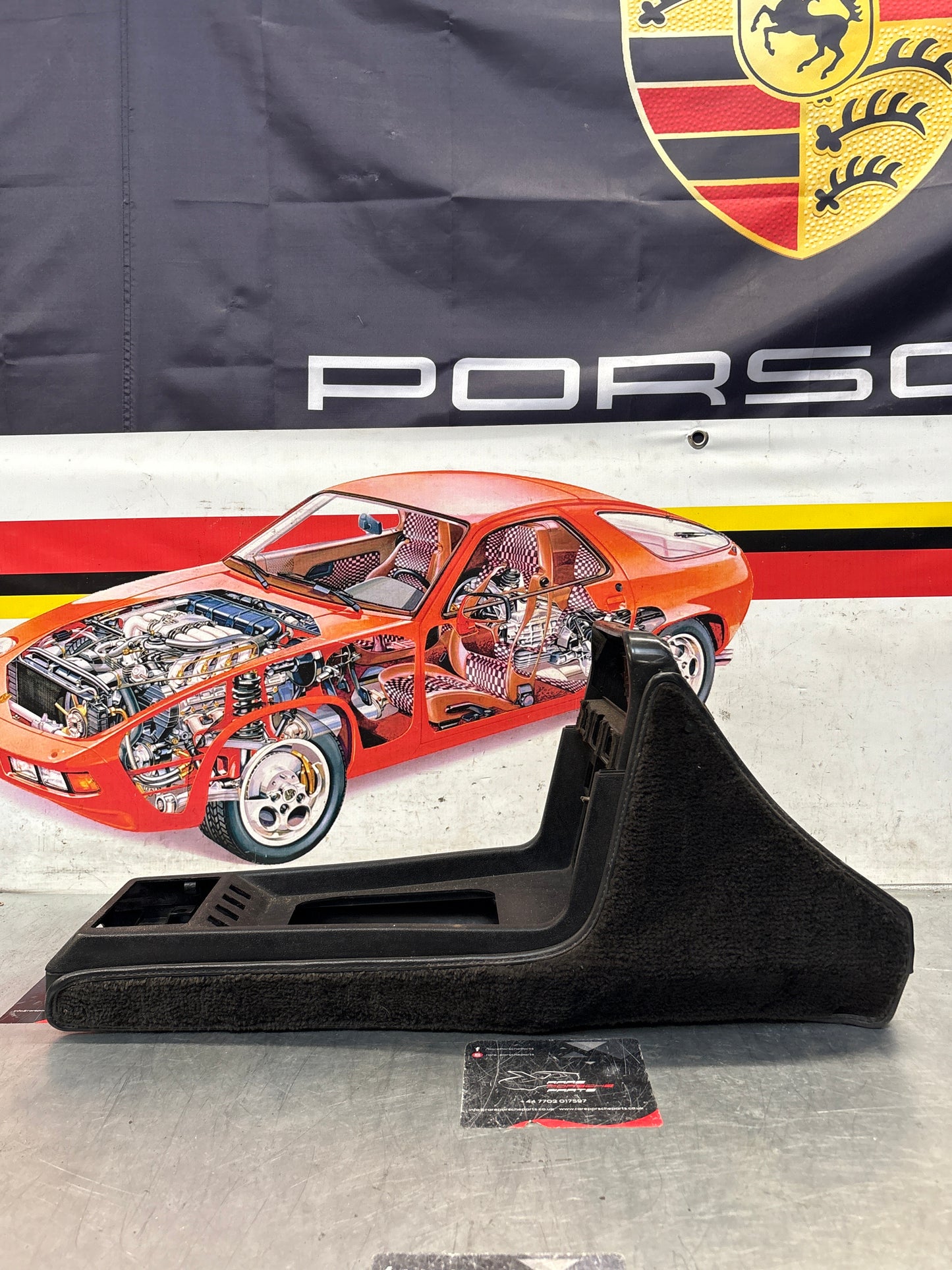 Porsche 924 centre console black, no switch holes 477857951 / 477857969 used