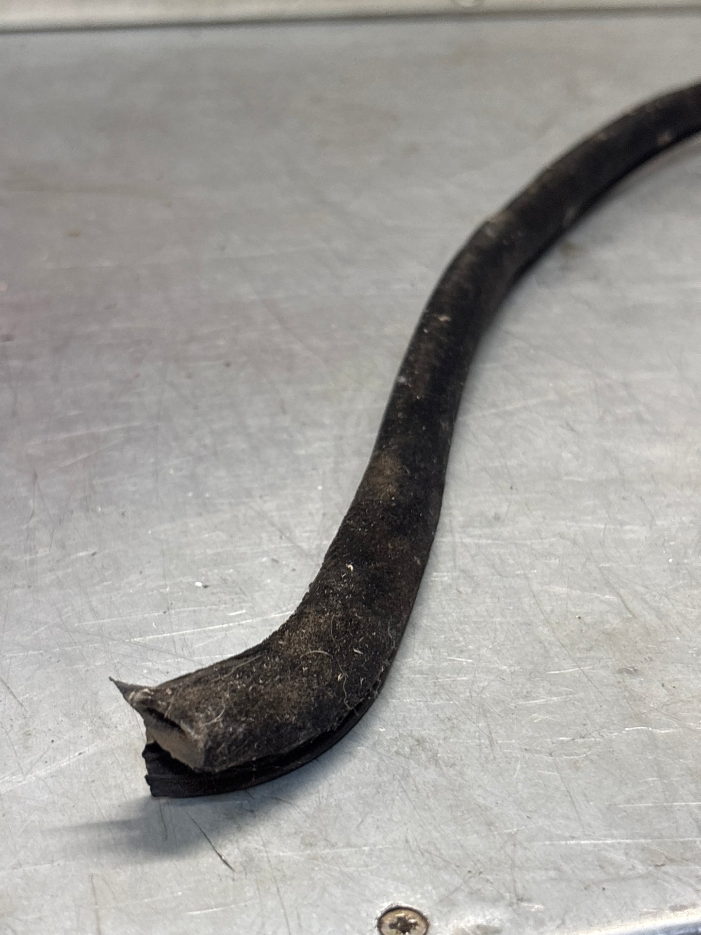 Porsche 928 right door inner window scrapper seal, used 92853732003