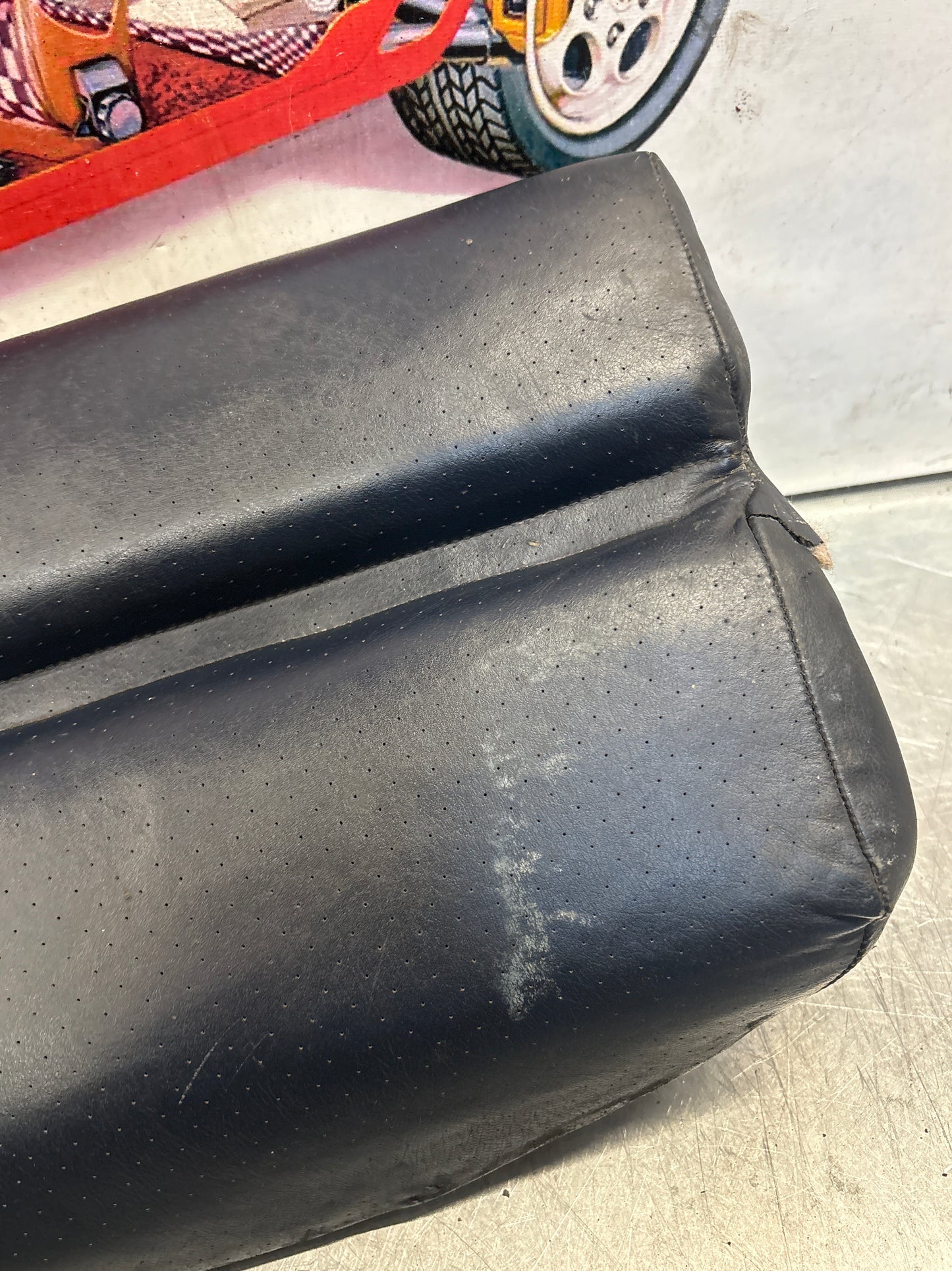 Porsche 928 rear left seat cushion, blue, leather, used 92852205951