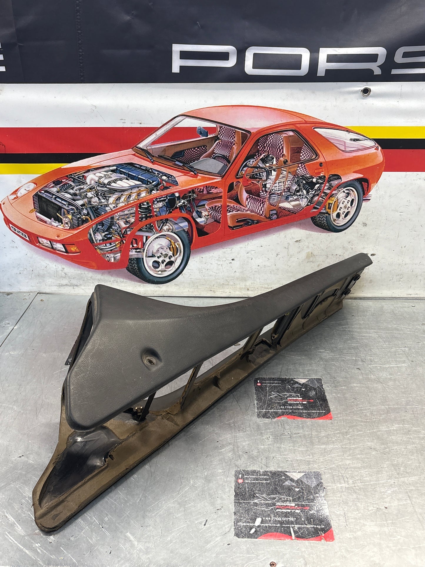 Porsche 944 centre console black 94455205100 used