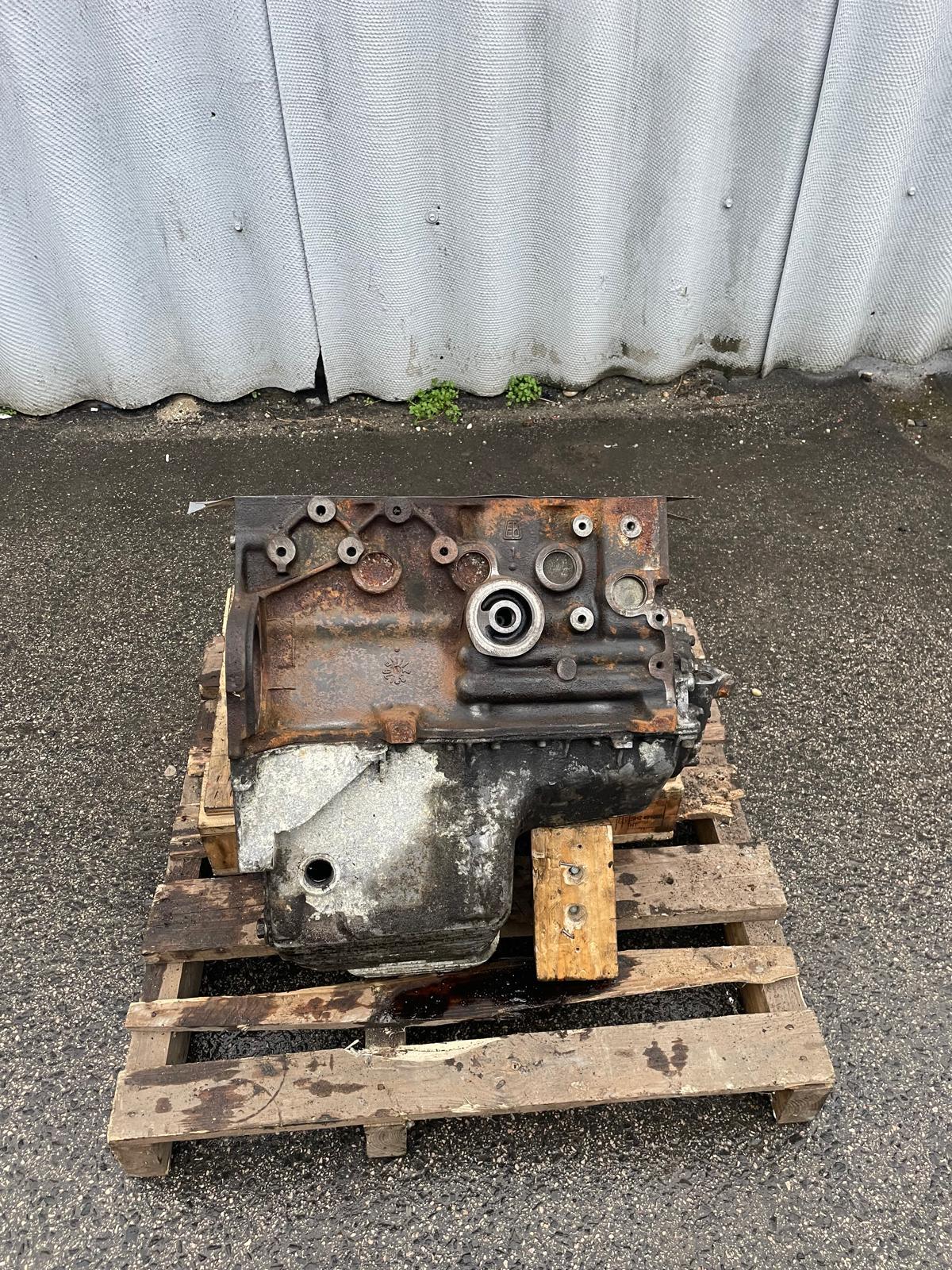 Porsche 924 Turbo S1 31/01 short block, used