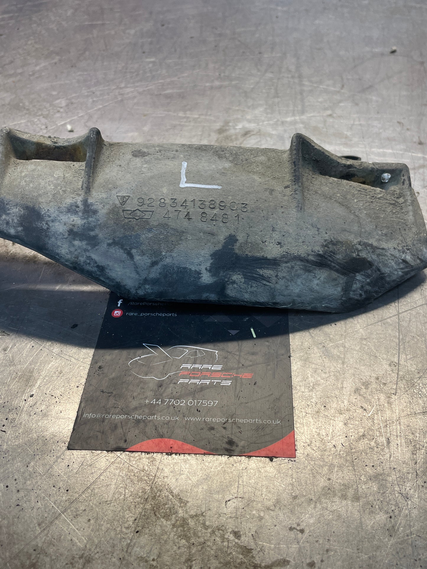 Porsche 928 control arm rubber spoiler left, used, 92834139003