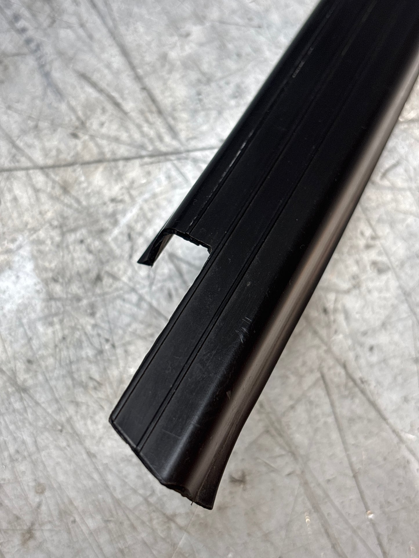 Porsche 944 convertible, cabrio left sill trim, scuff plate used 94455112100 cracked