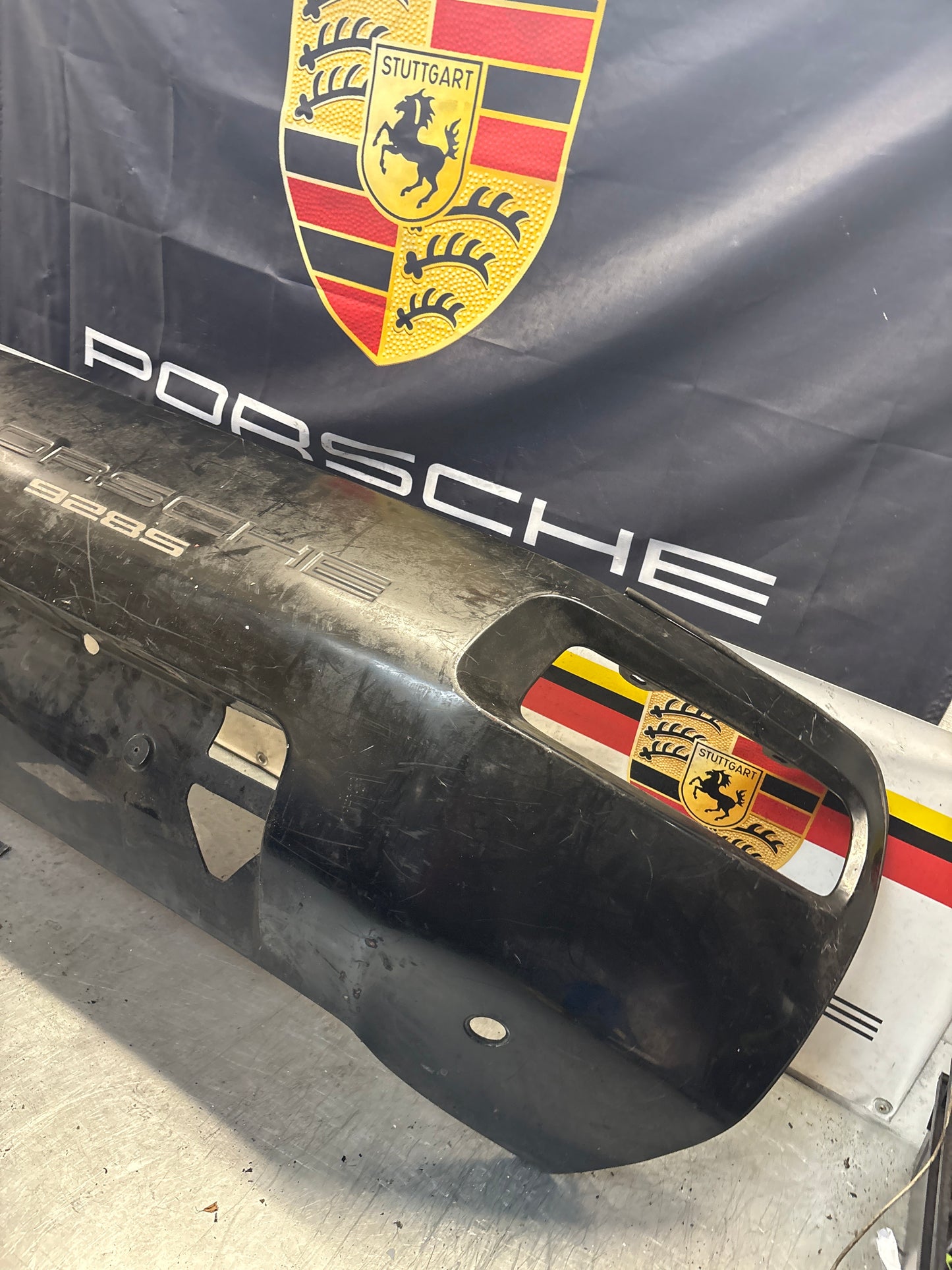 Porsche 928S rear bumper, used 92850502303 / 474181