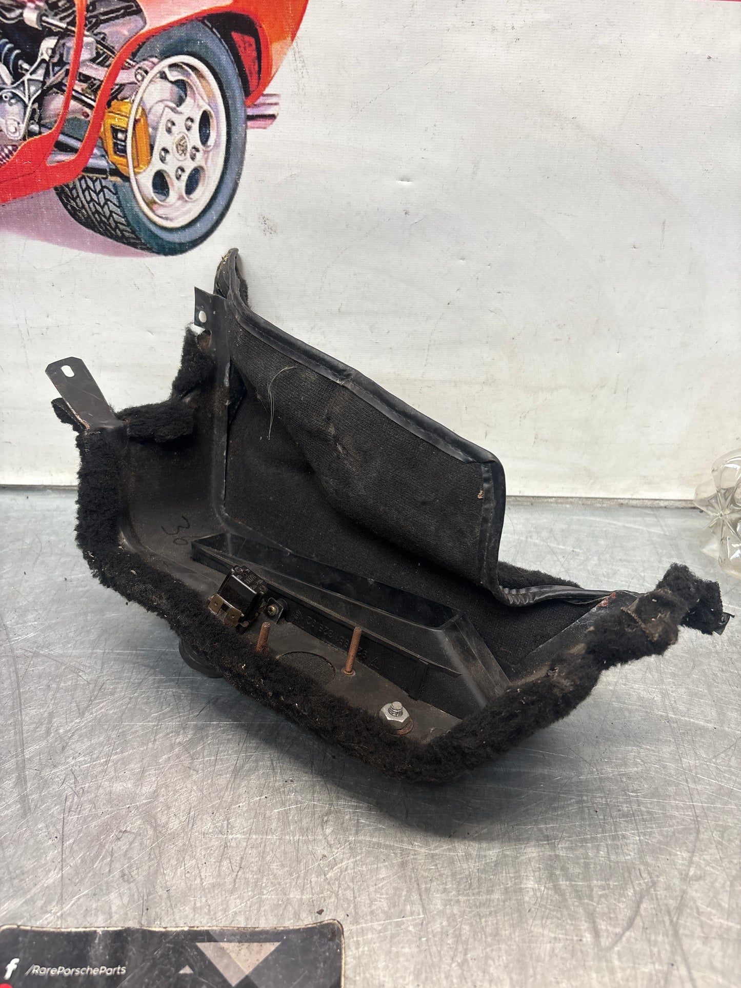 Porsche 928 handbrake sorround carpet, black, used