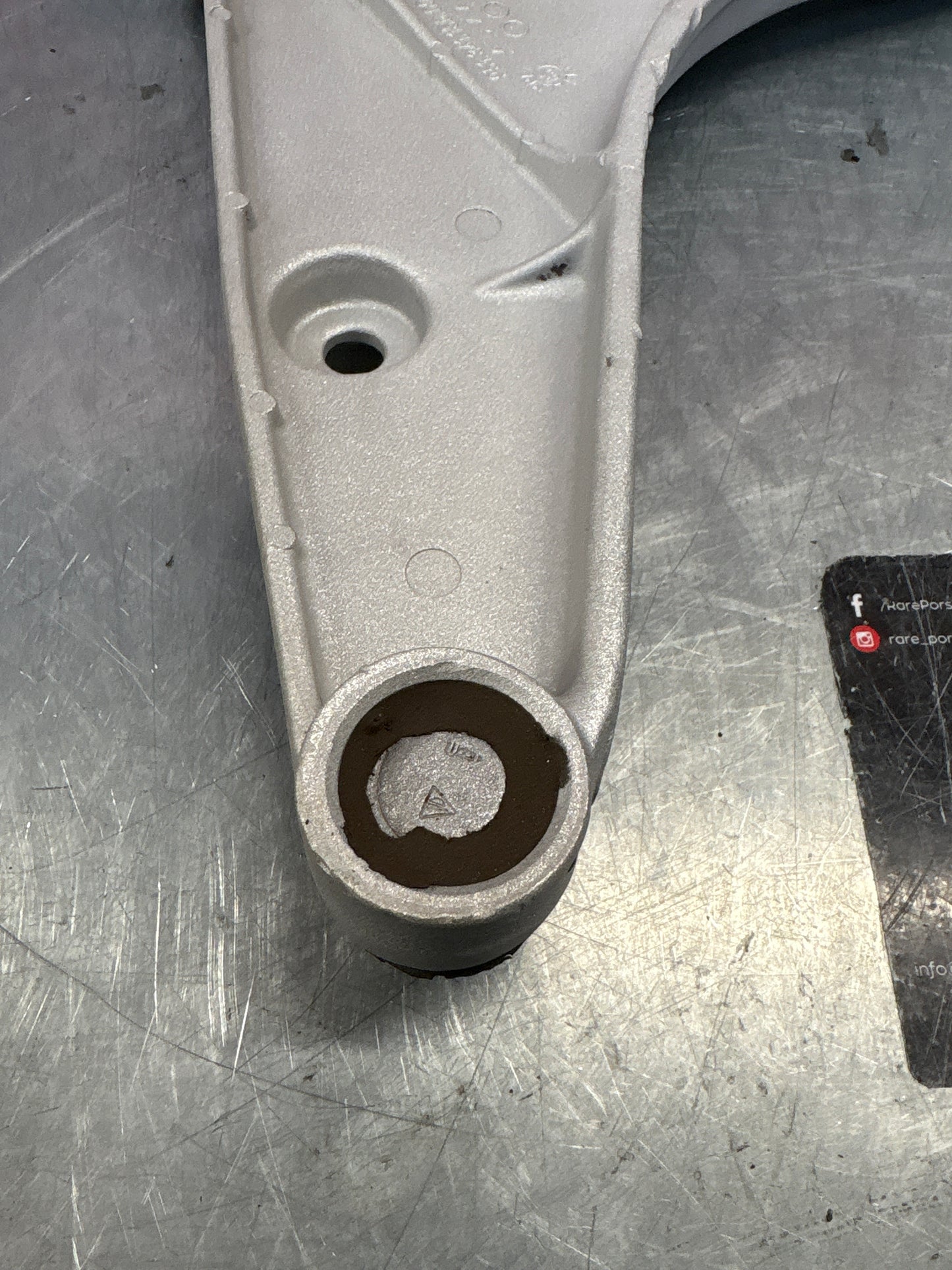 Porsche 944 Front right control arm, refurbished 95134115000