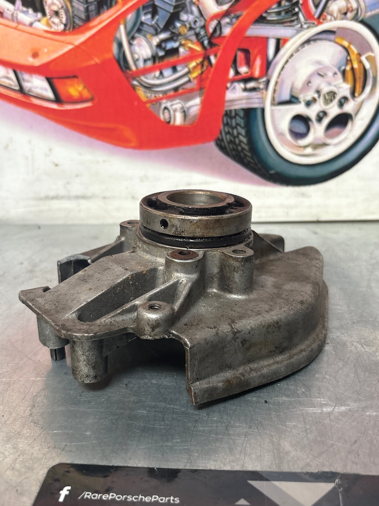 Porsche 924S / 944 camshaft inner bearing house, used 9441051193R