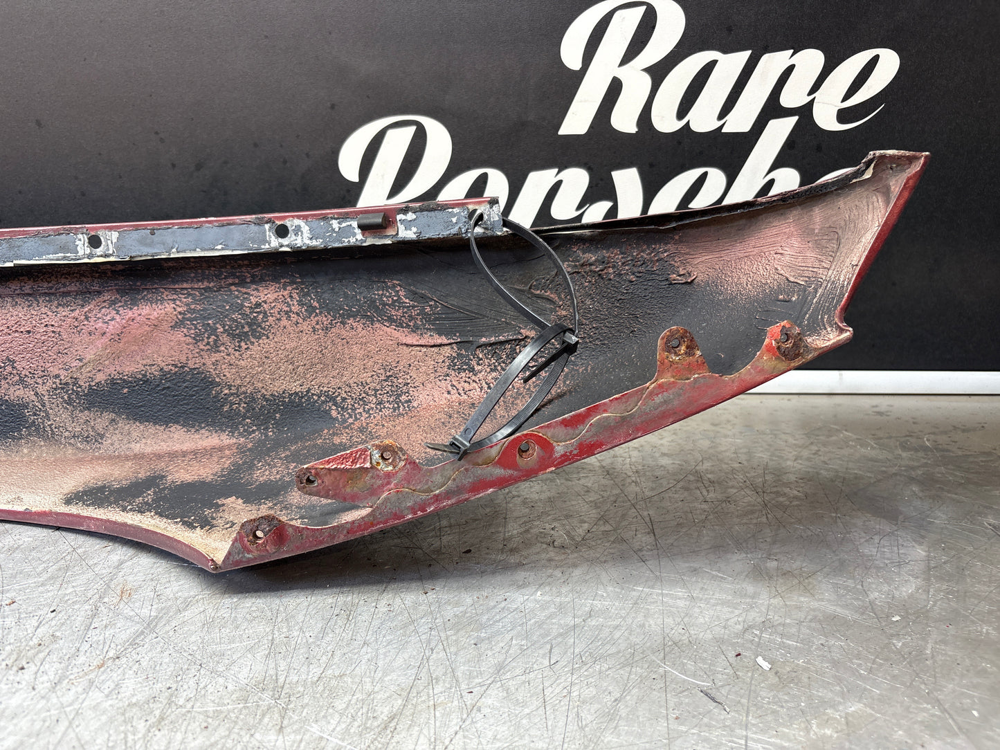 Porsche 944 left front wing, please see photos, used