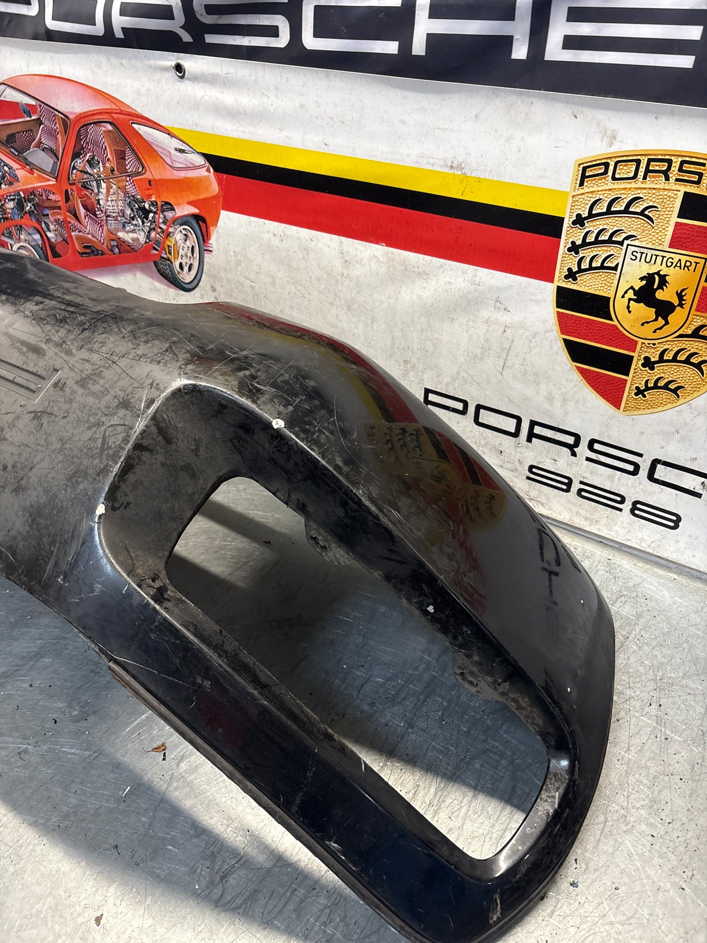 Porsche 928S rear bumper, used 92850502303 / 474181