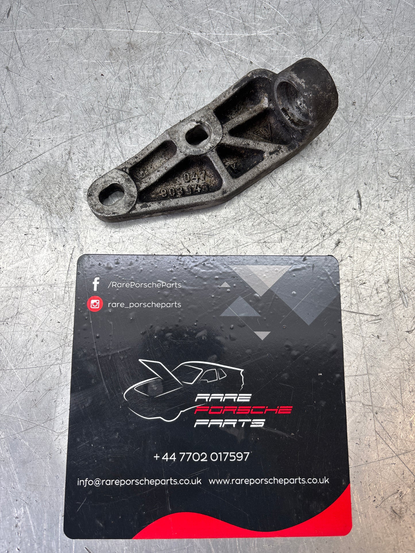 Porsche 924 alternator bracket, 047903143 used