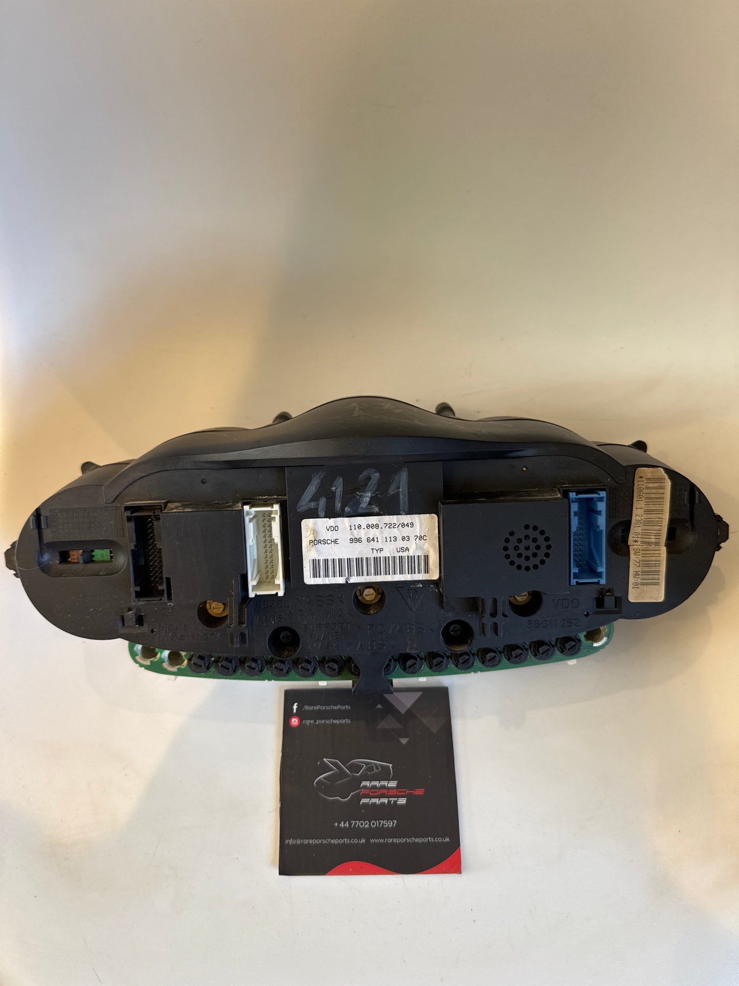 Porsche Boxster 986 Instrument Cluster, unknown mileage 9866411130370C used
