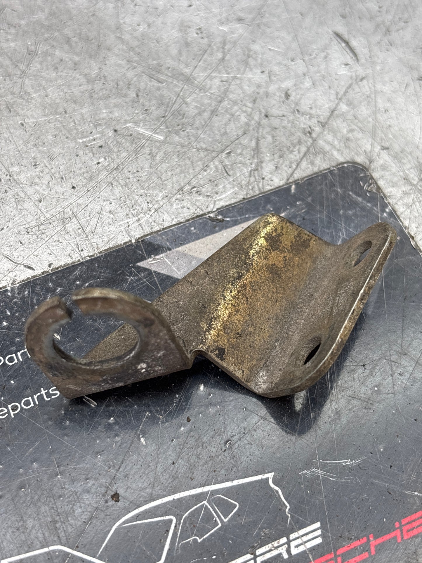 Porsche 944S 16V accelerator cable bracket used, 94411022400