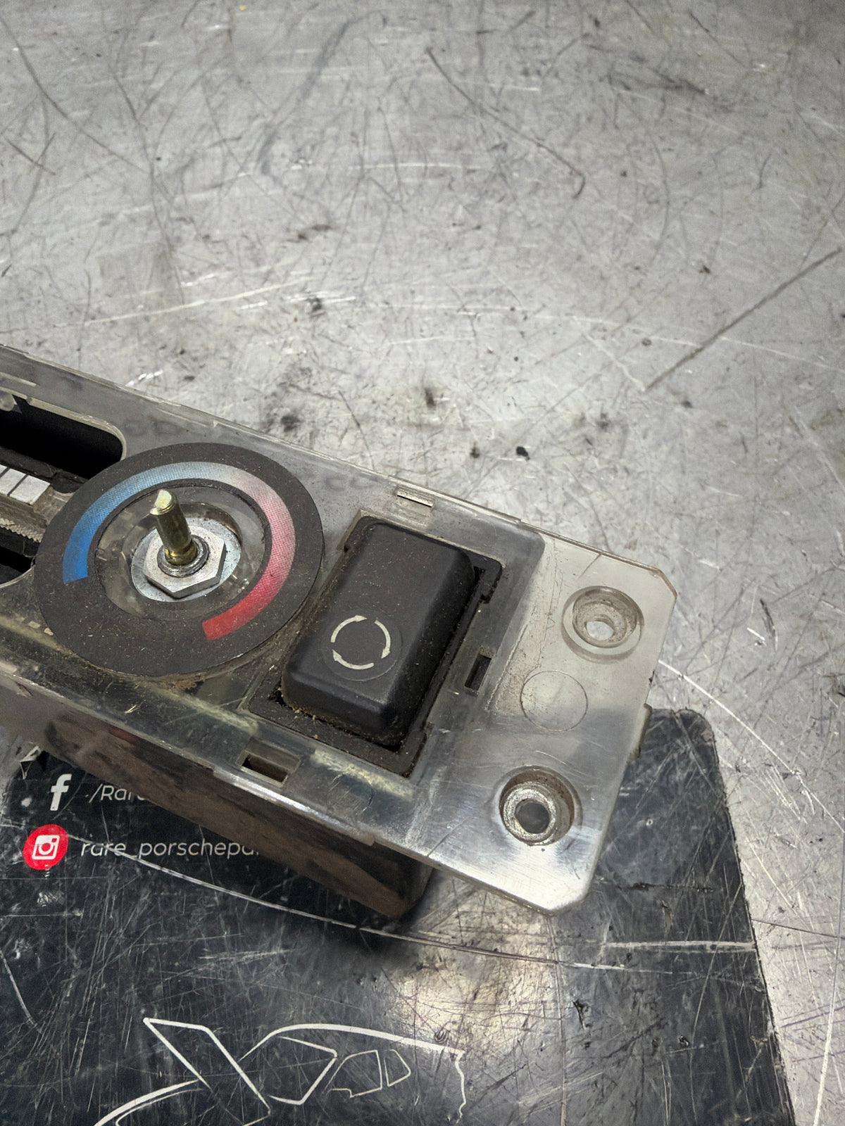 Porsche 944 climate heater control switch unit 85.5-91 years. 94465302103 used, broken plastic