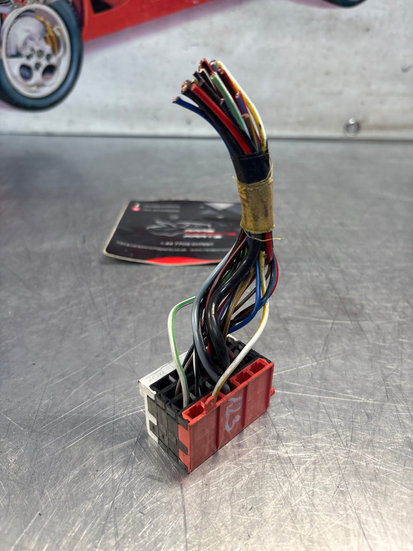 Porsche 944 85.5- fuse box pigtail, used white-red 92861233510