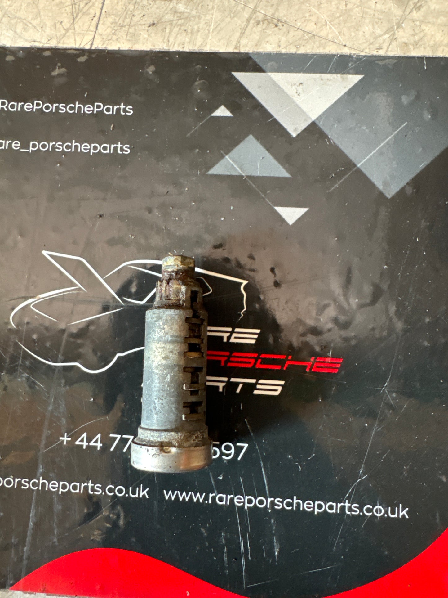 Porsche 944 door lock barrel cylinder, central lock, without key, used