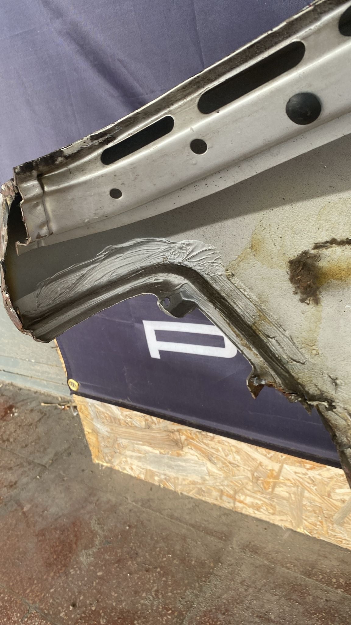 Porsche 924 left sill / fender section, 477809601B cut