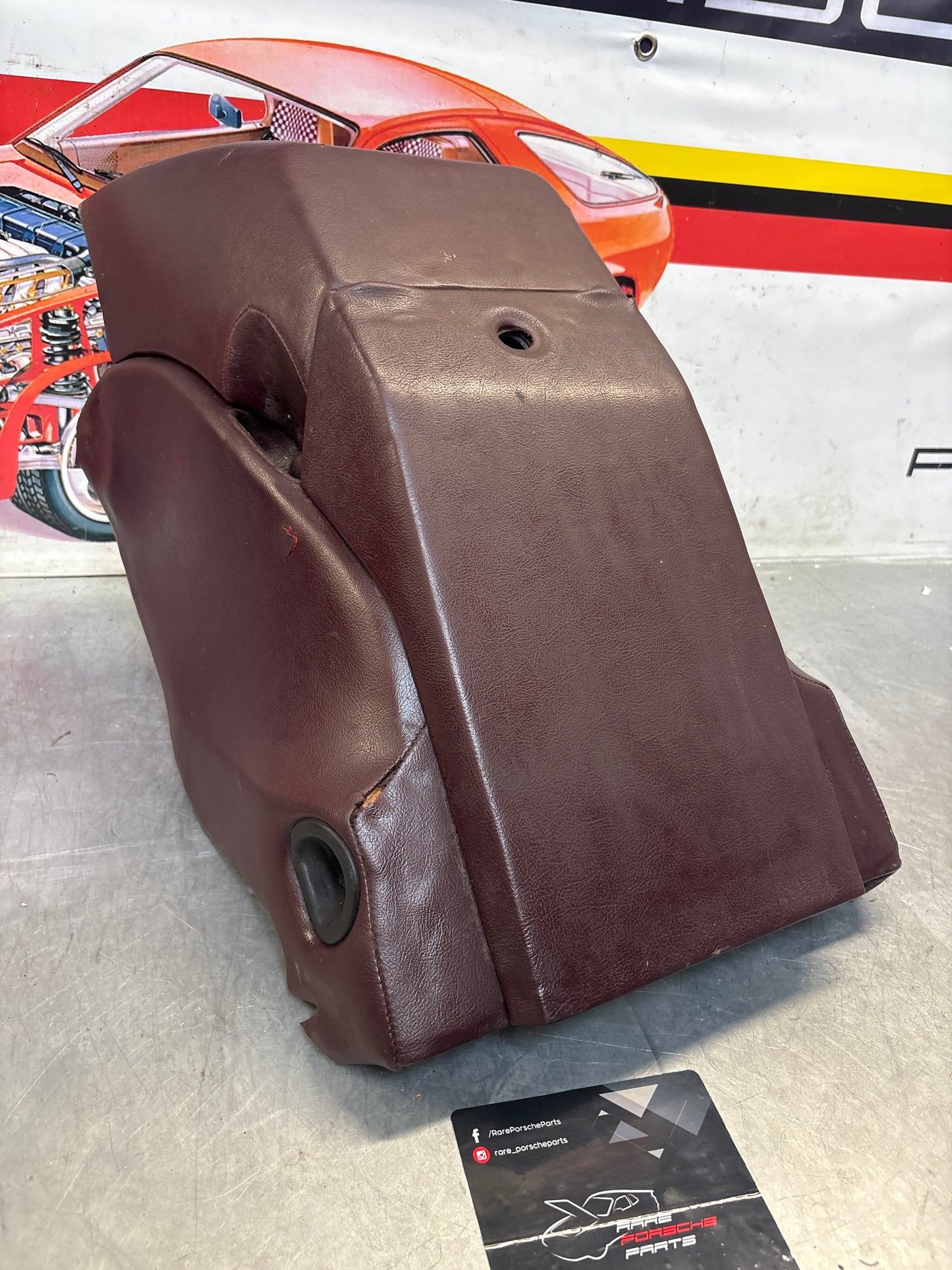 Porsche 928 S center console, rear armrest, Burgrundy, no key, and lock 92852206757 92852206150 used