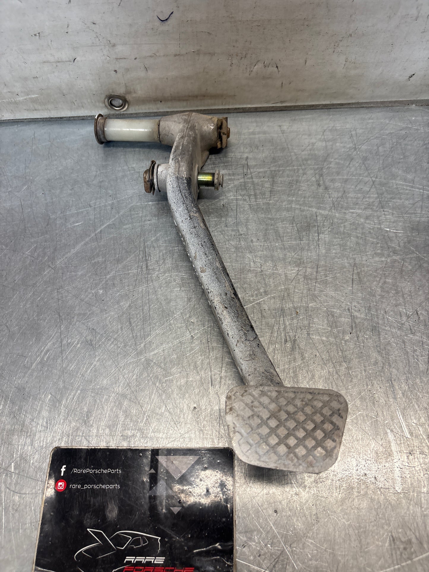 Porsche 928 brake pedal pad, used 9284235151R