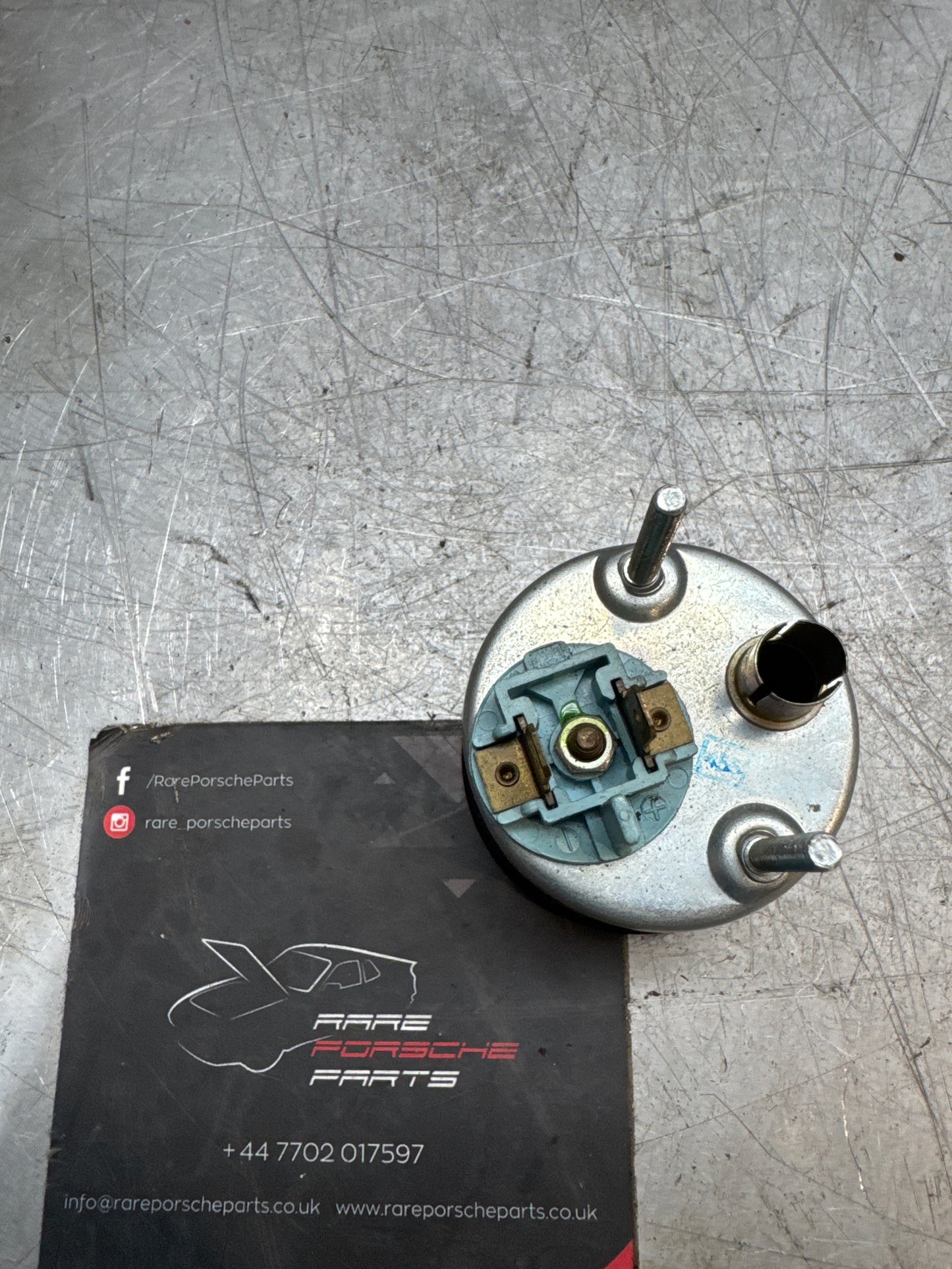 Porsche 924 Volt meter gauge. 477919531 / 447 919 531 used