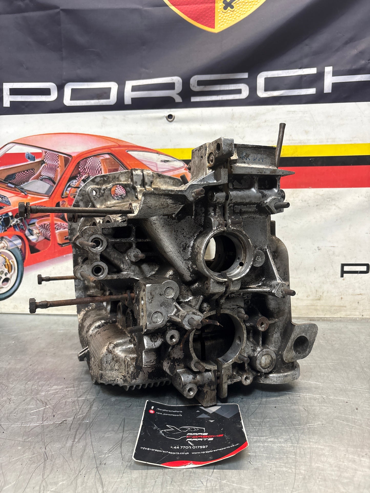 Porsche 914 1.8L engine case, used EC011666