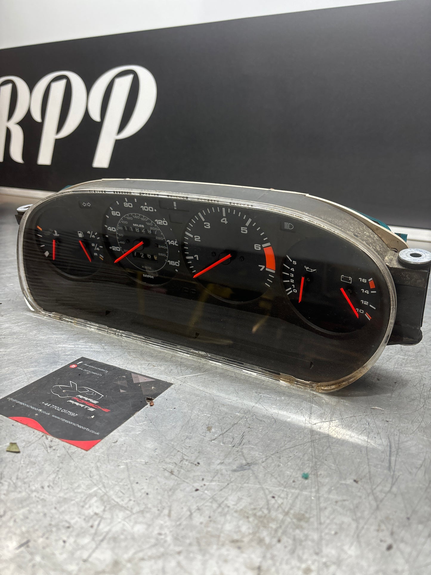 Porsche 928S 1986 instrument cluster 9286411633 used