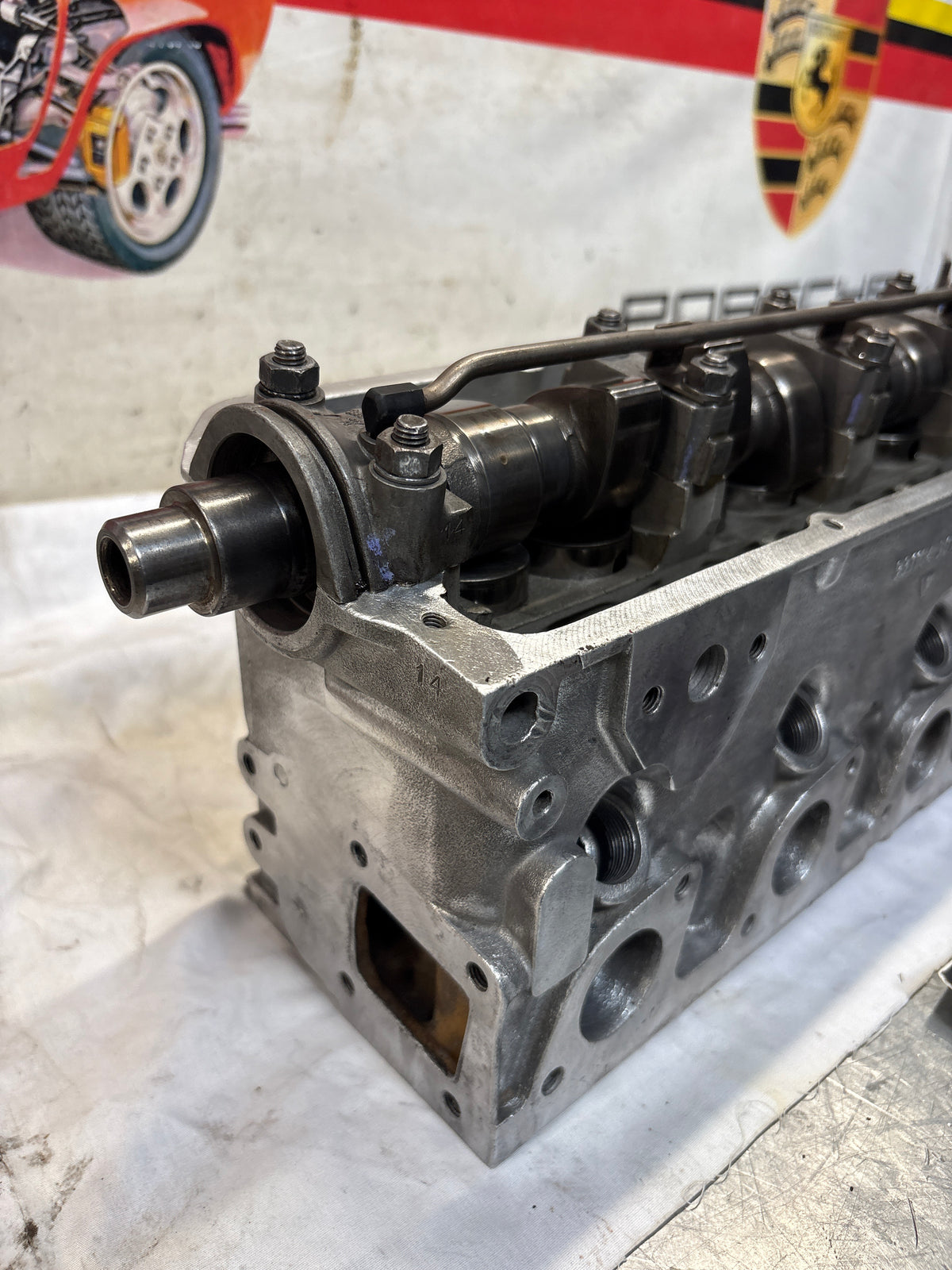 Porsche 924 Turbo reconditioned cylinder head with camshaft 9311043013R