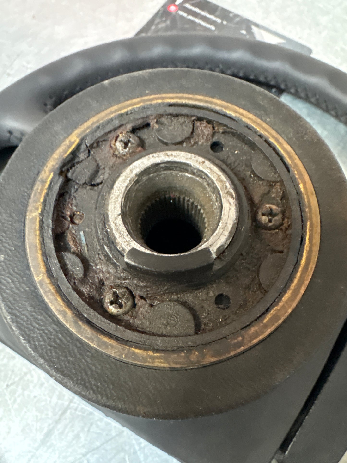 Porsche 944/924 Steering wheel, refurbished 19mm tube 477419091G /H