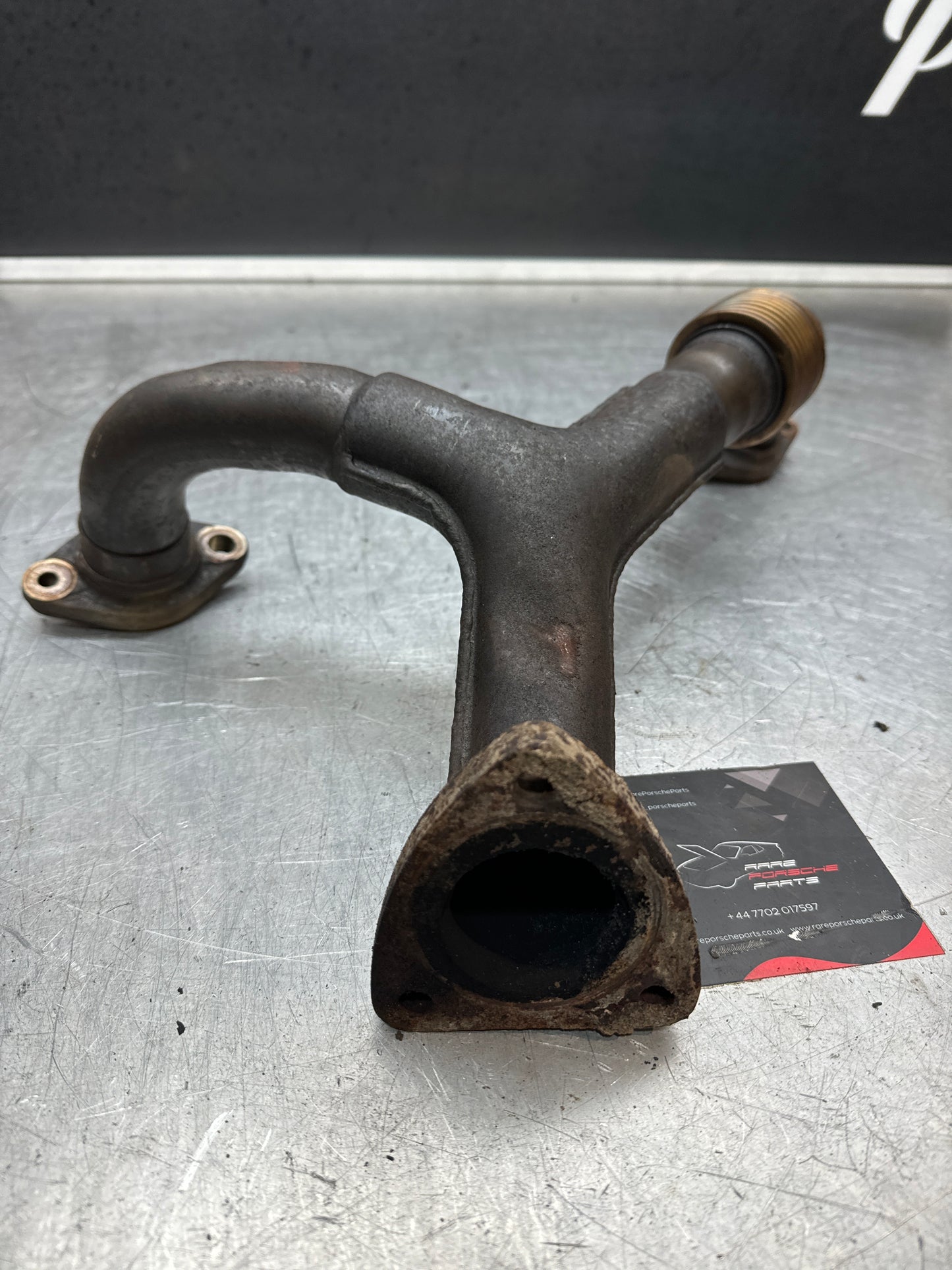 Porsche 944 Turbo exhaust manifold cylinder 1 and 4 95111113106 used