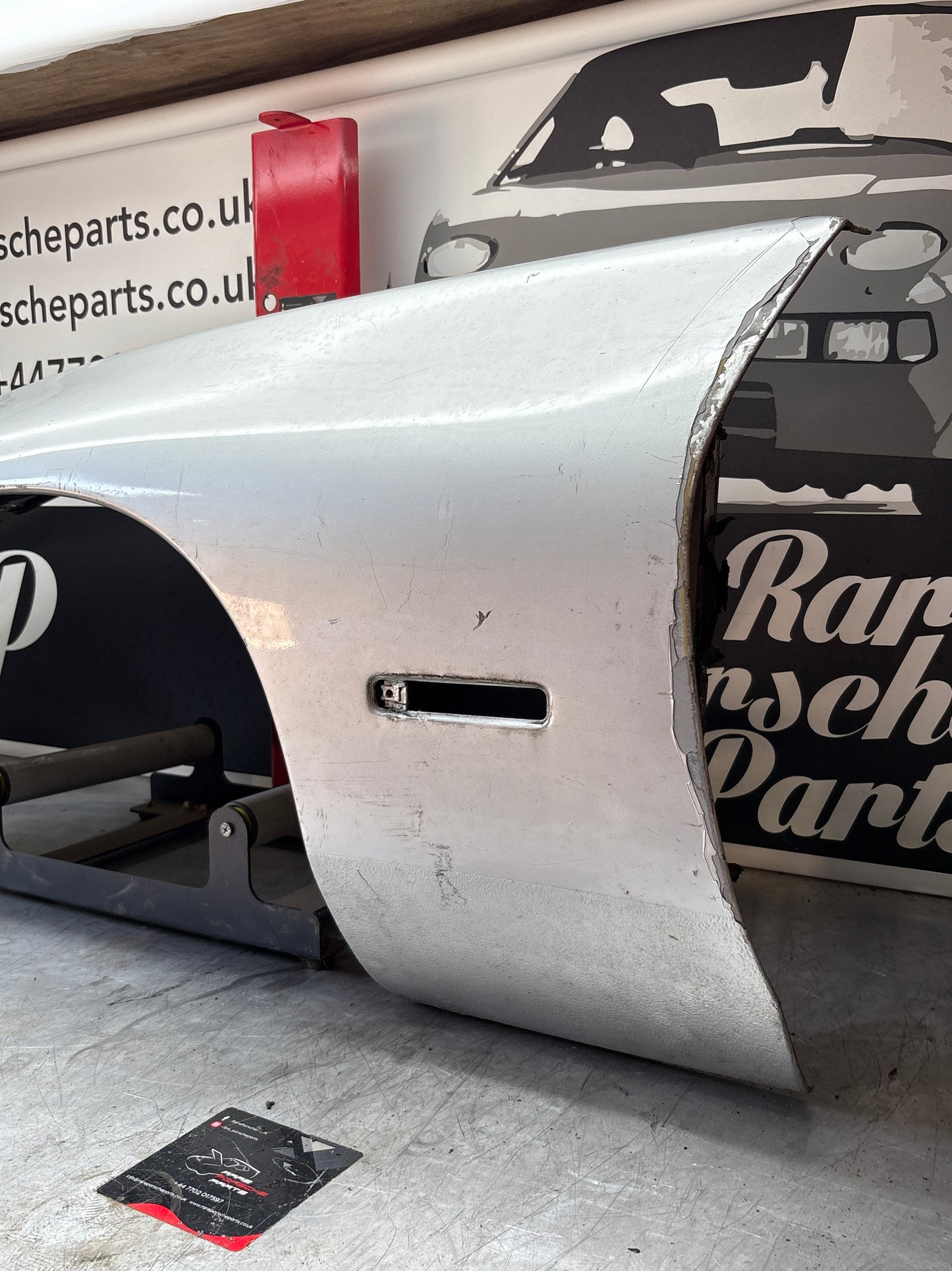 Porsche 928 -87 front left wing, 92850301103 used