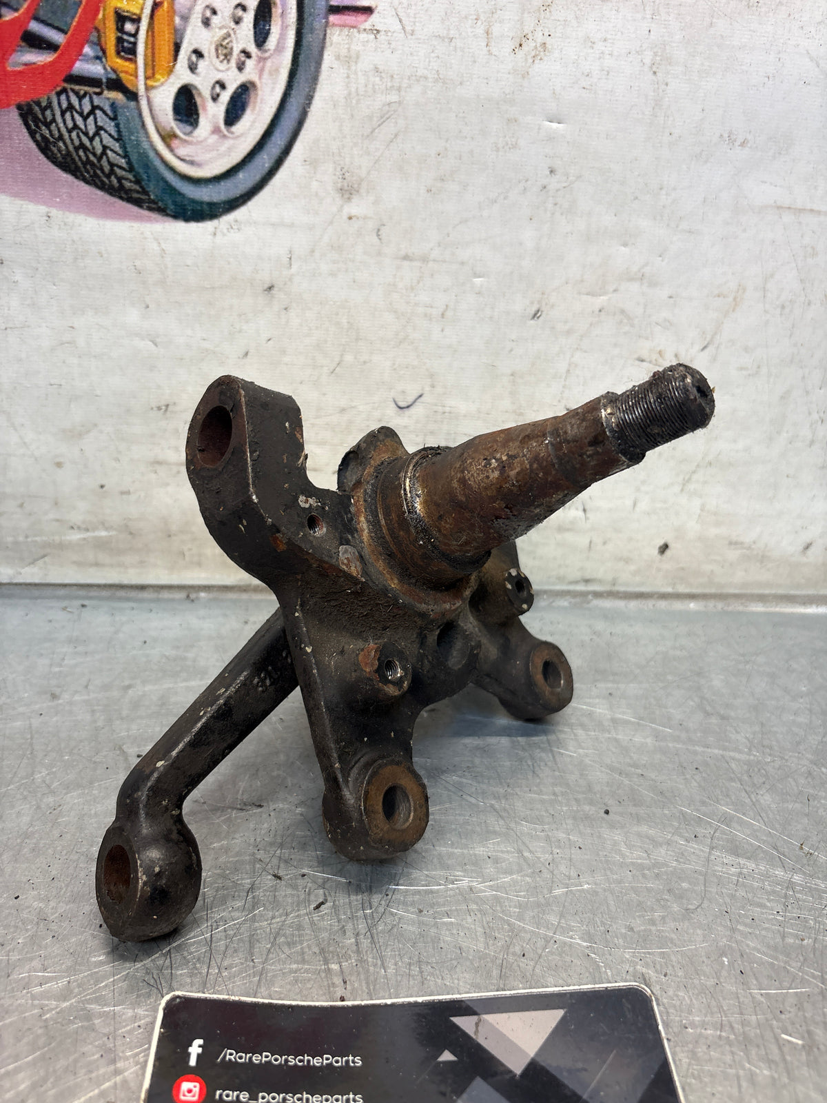 Porsche 928 left steering spindle knuckle, used 92834105713