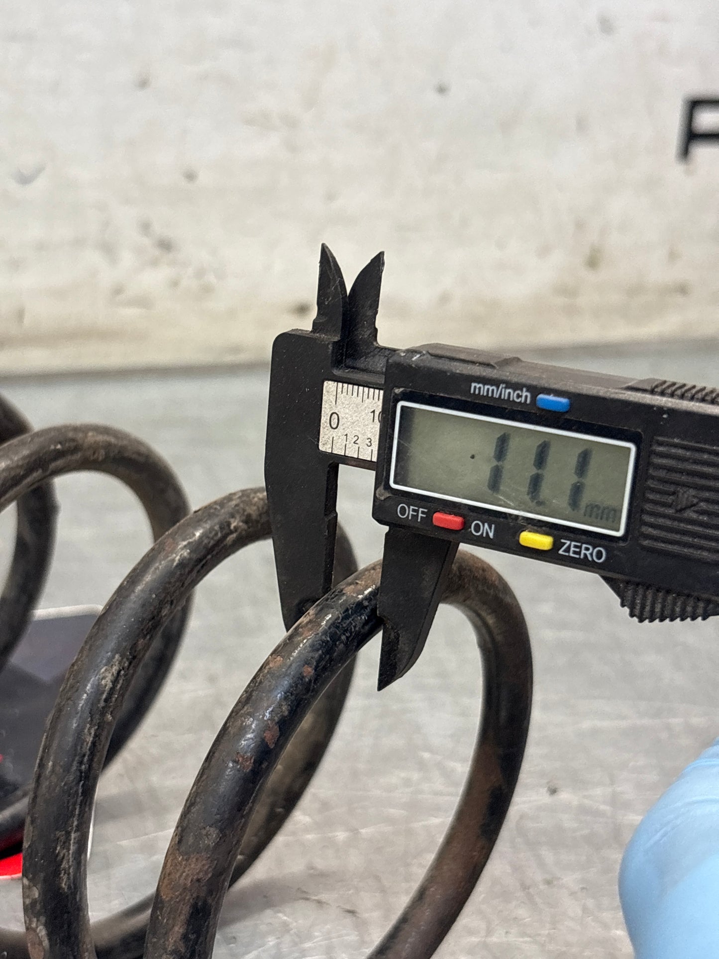 Porsche 924 front coil spring, used 477411105