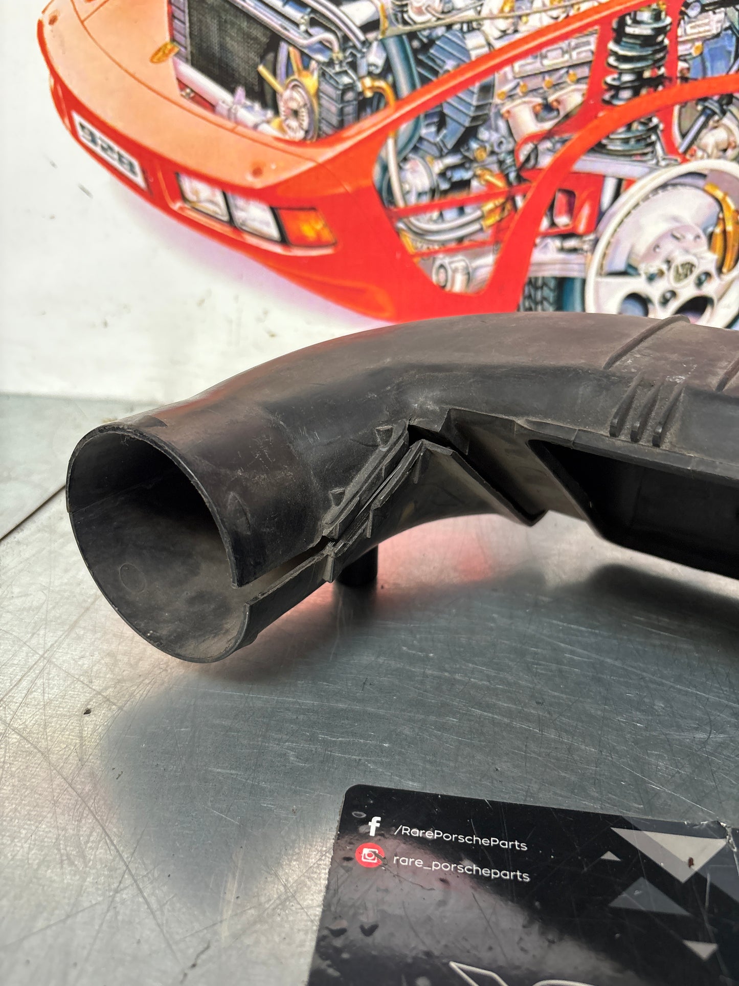 Porsche 928 Air Filter Box top part 92811001638, used