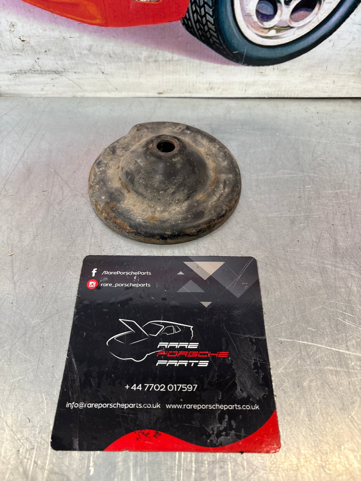 Porsche 924/944 Turbo suspension flange bearing, refurbished 133412341