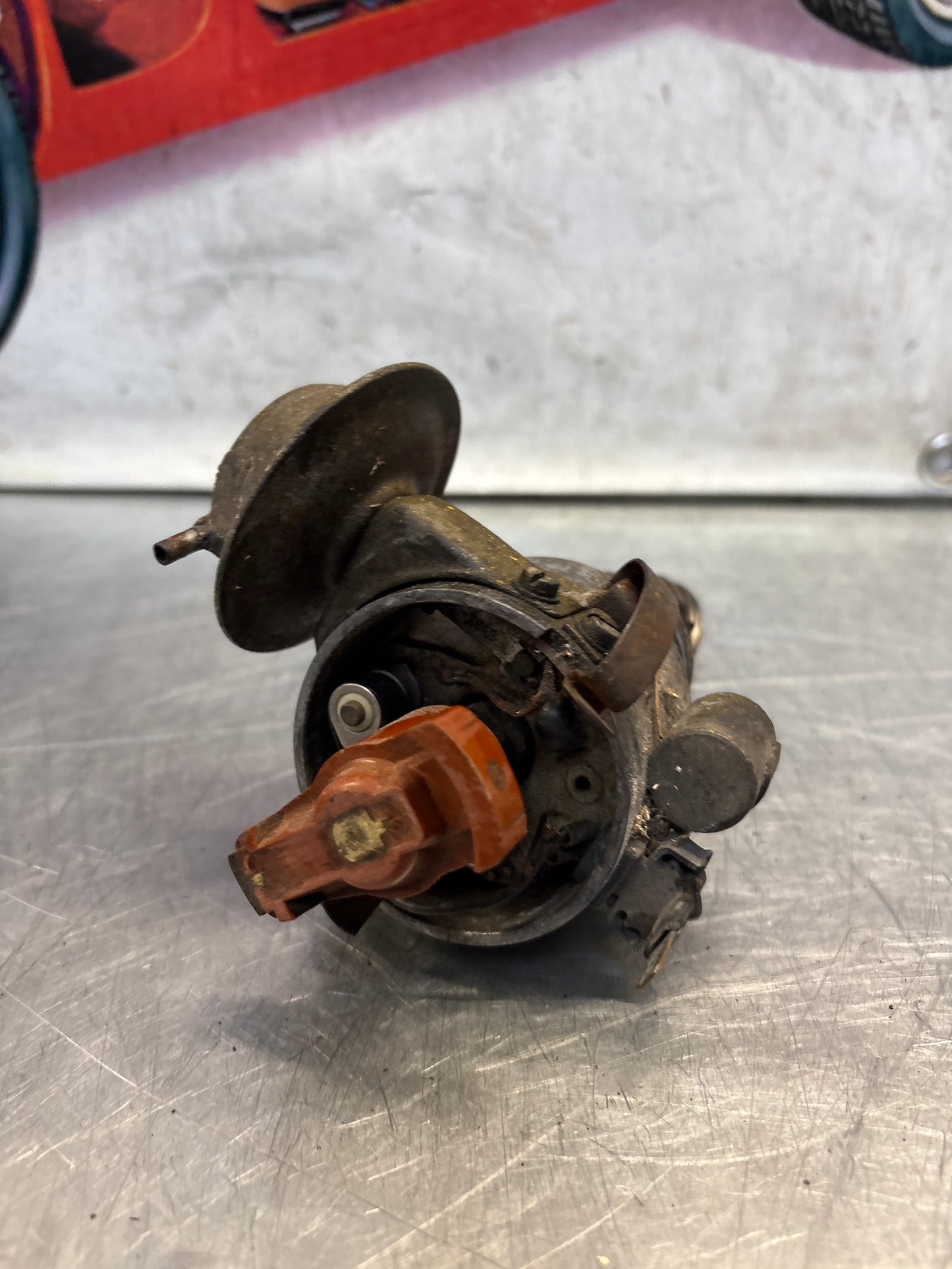 Porsche 924 early ignition distributor, used 0231170239 / 055905205K