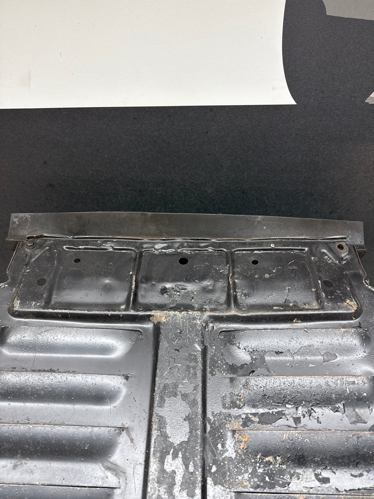 Porsche 924 early steel engine tray / belly pan / undertray used 477407583C