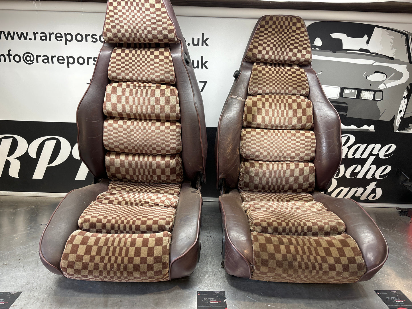 Porsche 928 Pair of early electric seats for refurbishment