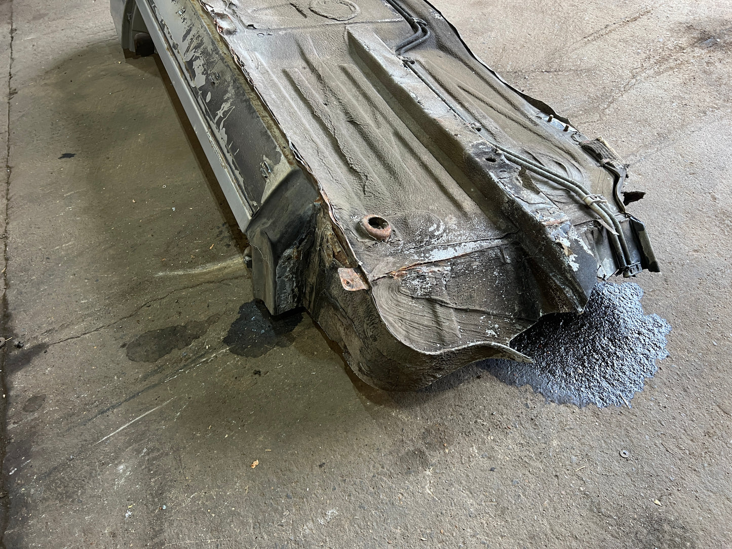 Porsche 924 Turbo RHD left floor pan section with sill 94450150100