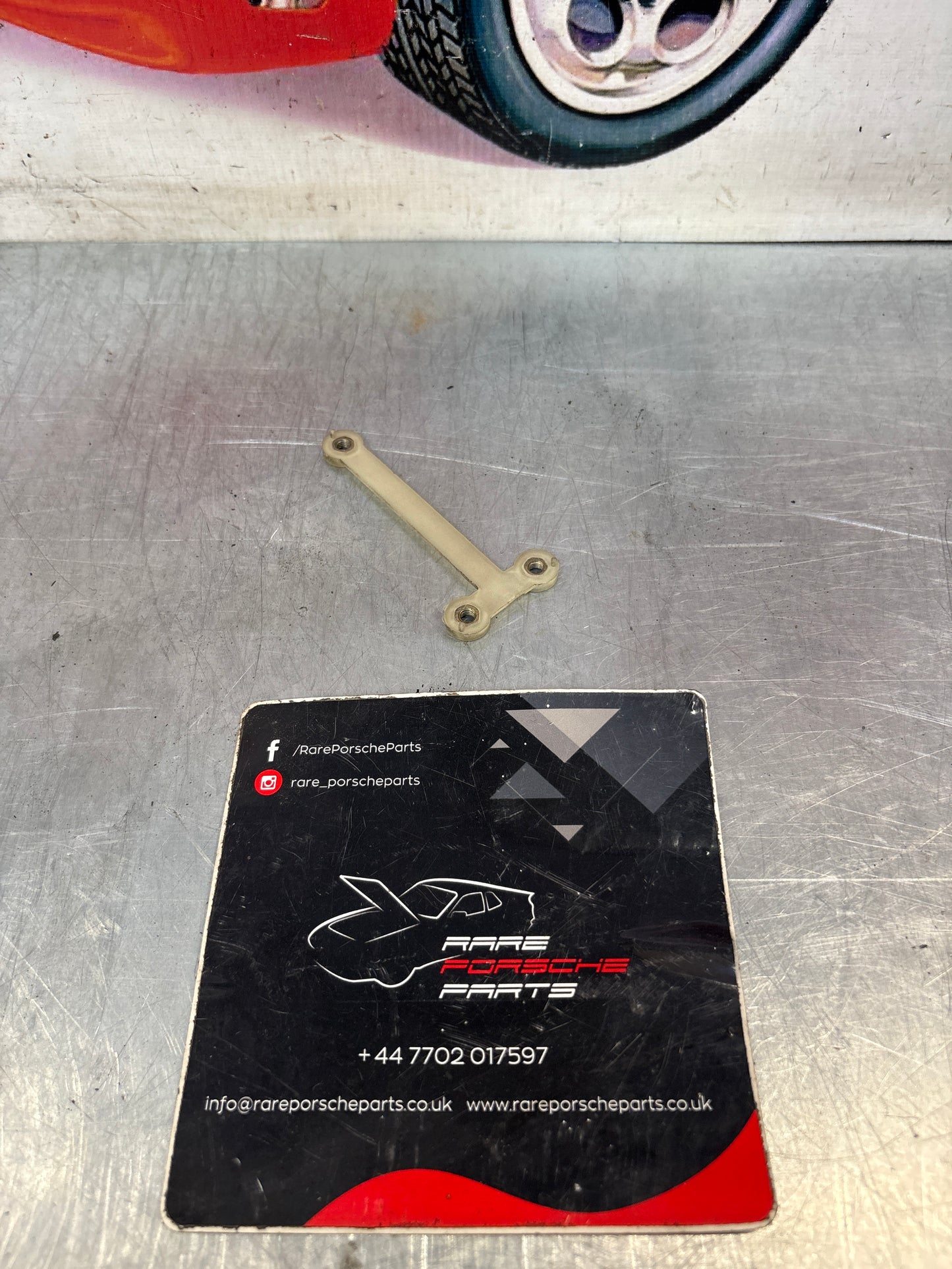 Porsche 928 door handle nut lock, used 92853715702
