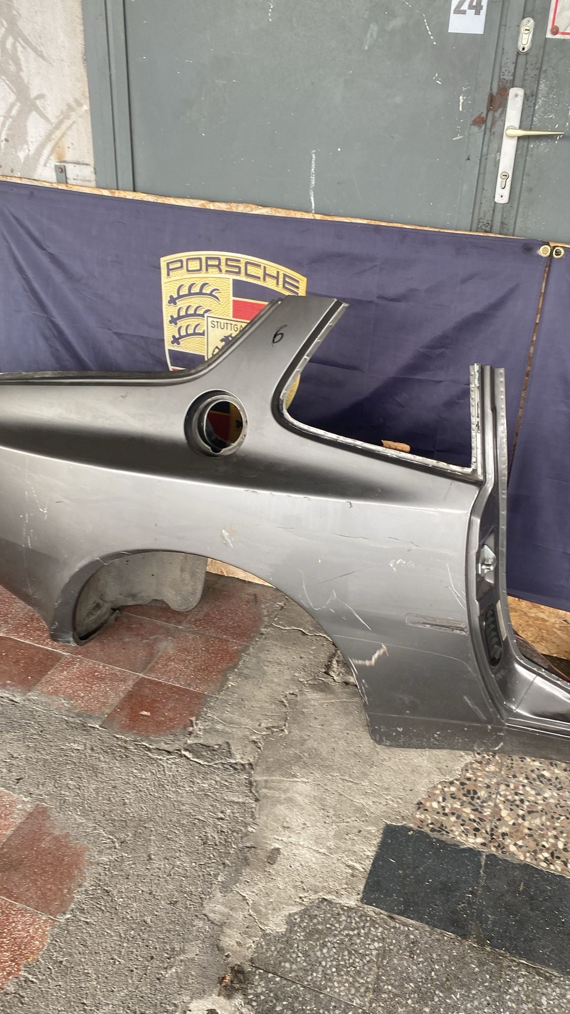 Porsche 944 Right side cut, rear fender with sill 94450390403, 94450361200