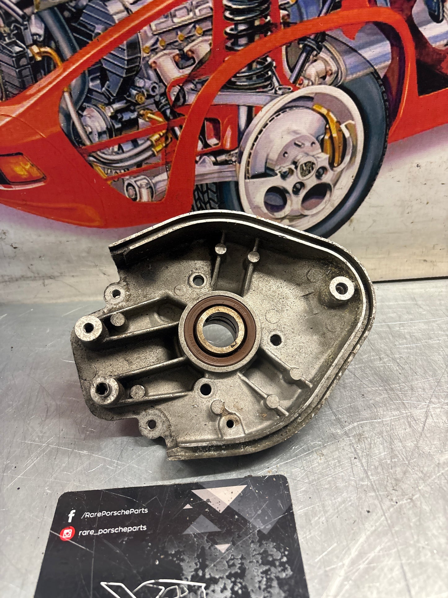 Porsche 924S / 944 camshaft inner bearing house, used 9441051193R