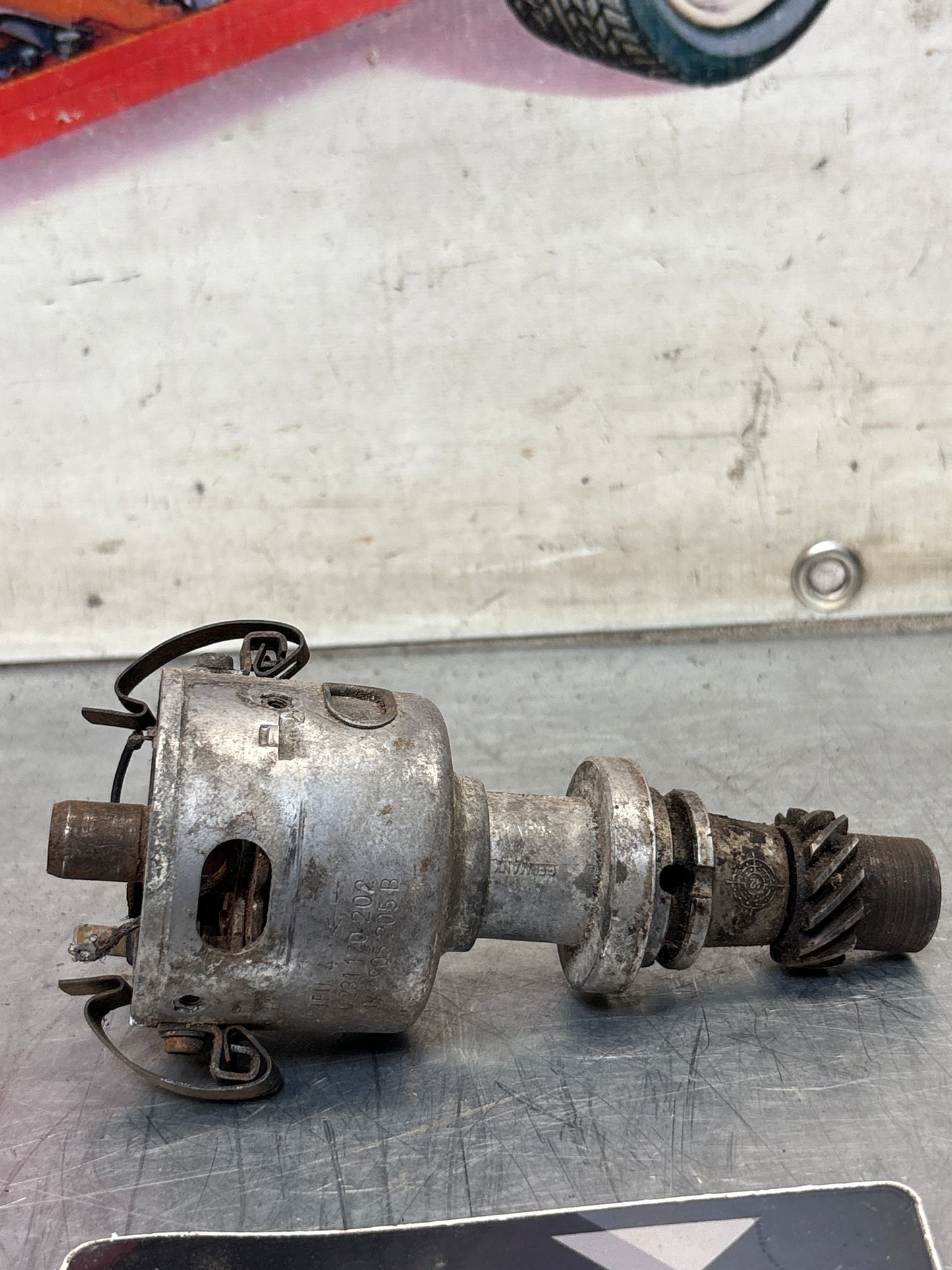 Porsche 924 ignition distributor, used 0231170202 / 047905205B