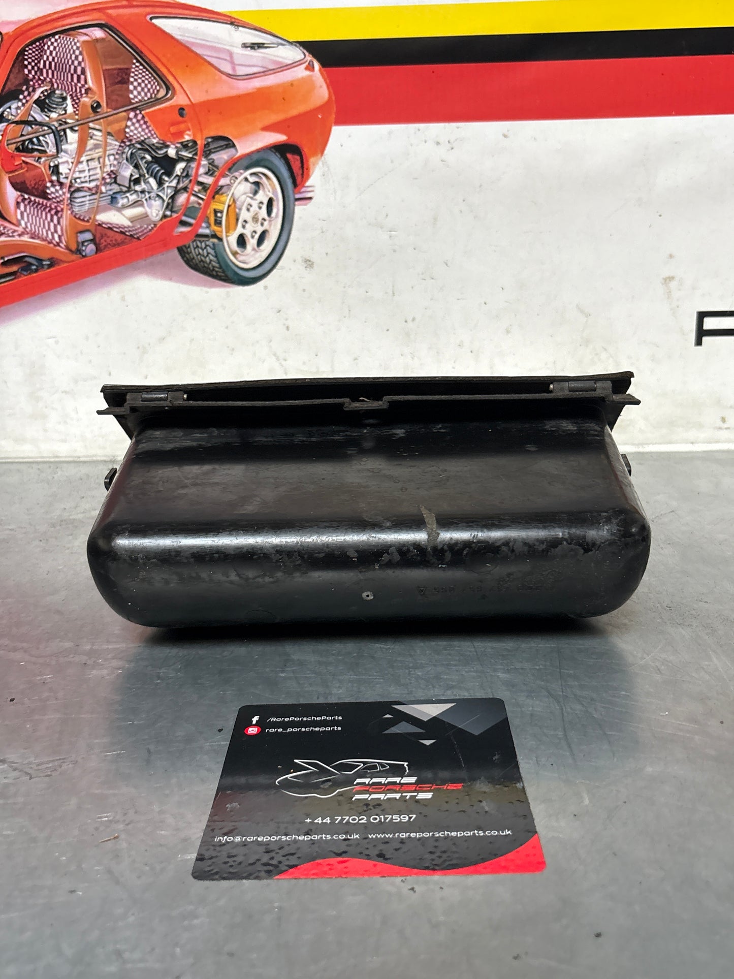 Porsche 924 glovebox with black door, used 477857095A