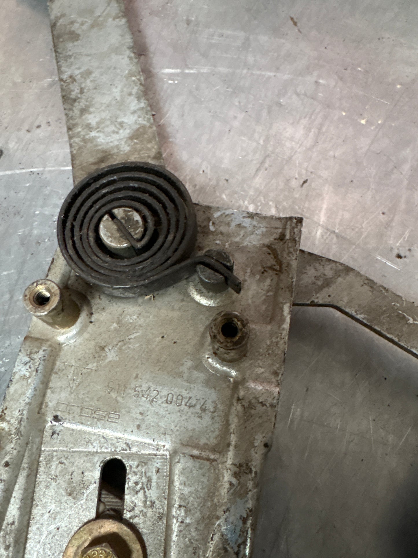 Porsche 911 964 Right side window regulator mechanism, used 91154200443