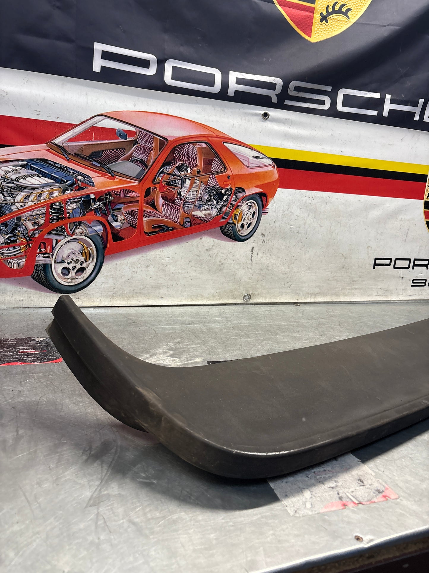 Porsche 944 set of rear boot rubber spoiler used 93751255500 / 93751255700 / 93751255800
