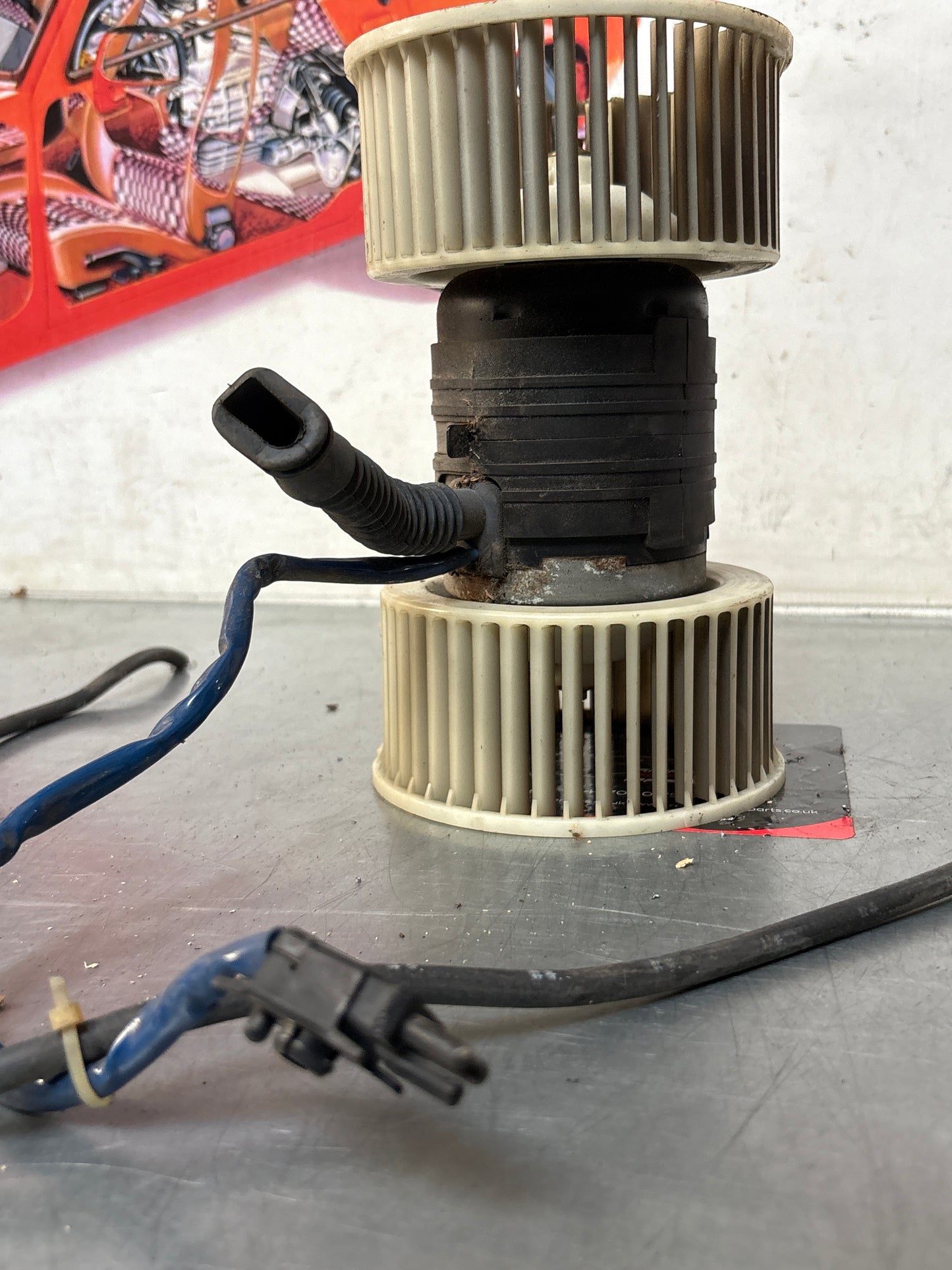 Porsche 944 blower heater fan motor 94462411700 used