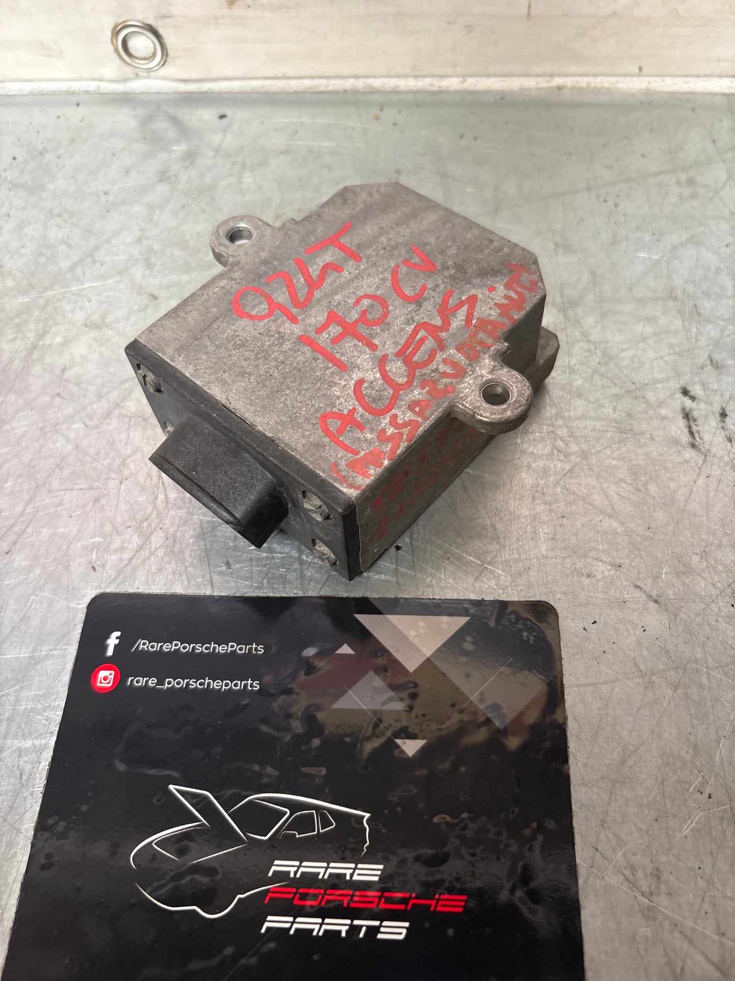 Porsche 924 series 1 turbo Ignition module 0 227 100 017 / 0227100017